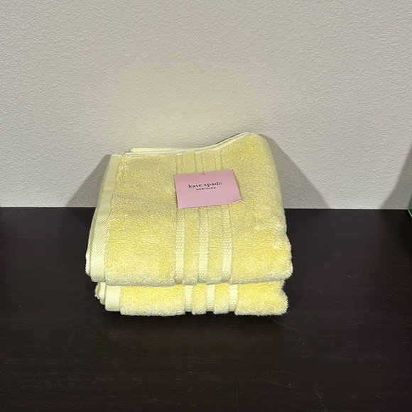 kate spade Other - NWT Kate Spade ♠️ hand towels set of 2